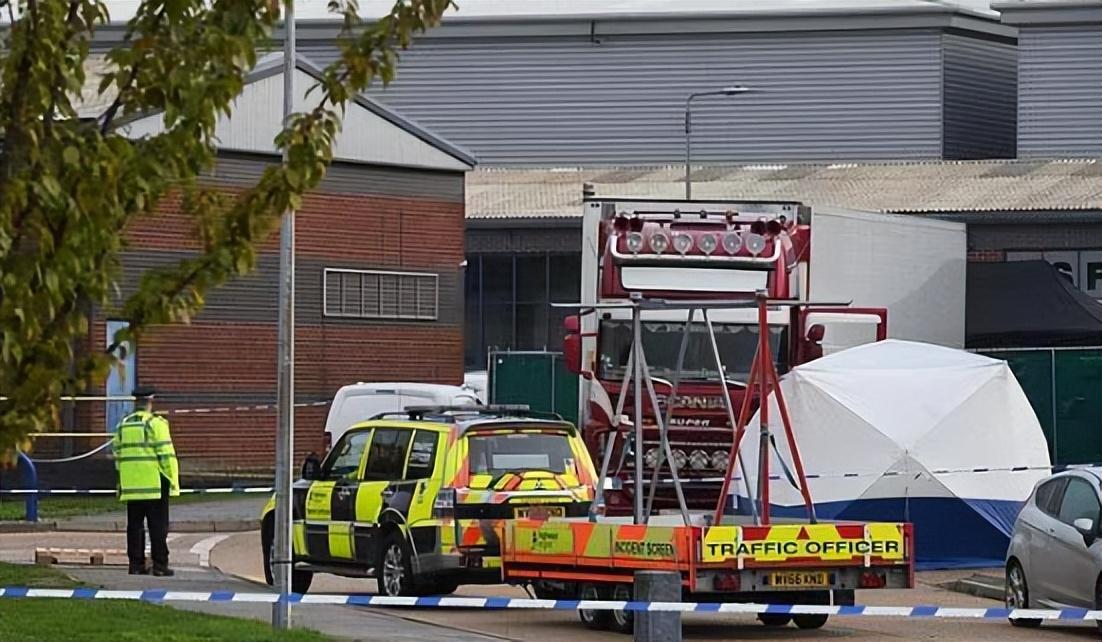 2019年39名偷渡客惨死冷冻车中英国都是中国人真相啪啪打脸