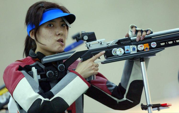 回顾冠军杜丽嫁给师弟从满脸痘蜕变成颜值女神38岁风韵犹存