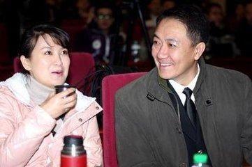 回顾李幼斌两任妻子是美女两儿子一个让他骄傲一个让他头疼