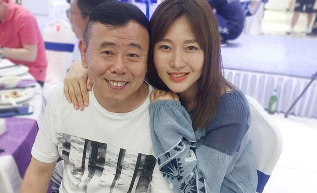 回顾蔡明之子丁丁36岁还未婚是蔡明的骄傲也是她的心病