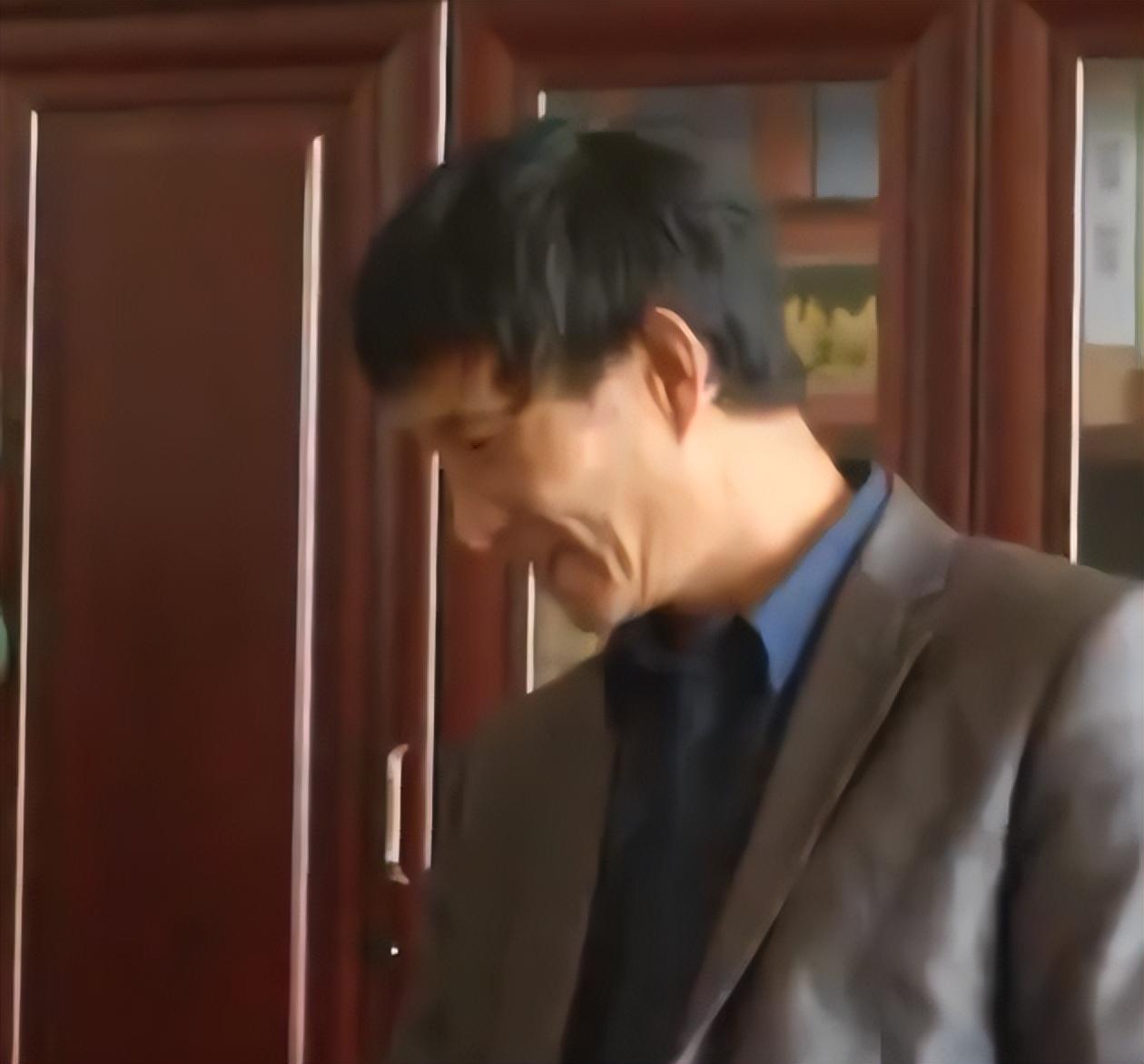 16年江苏一养老院筑起高墙引起警方怀疑调查后发现不简单