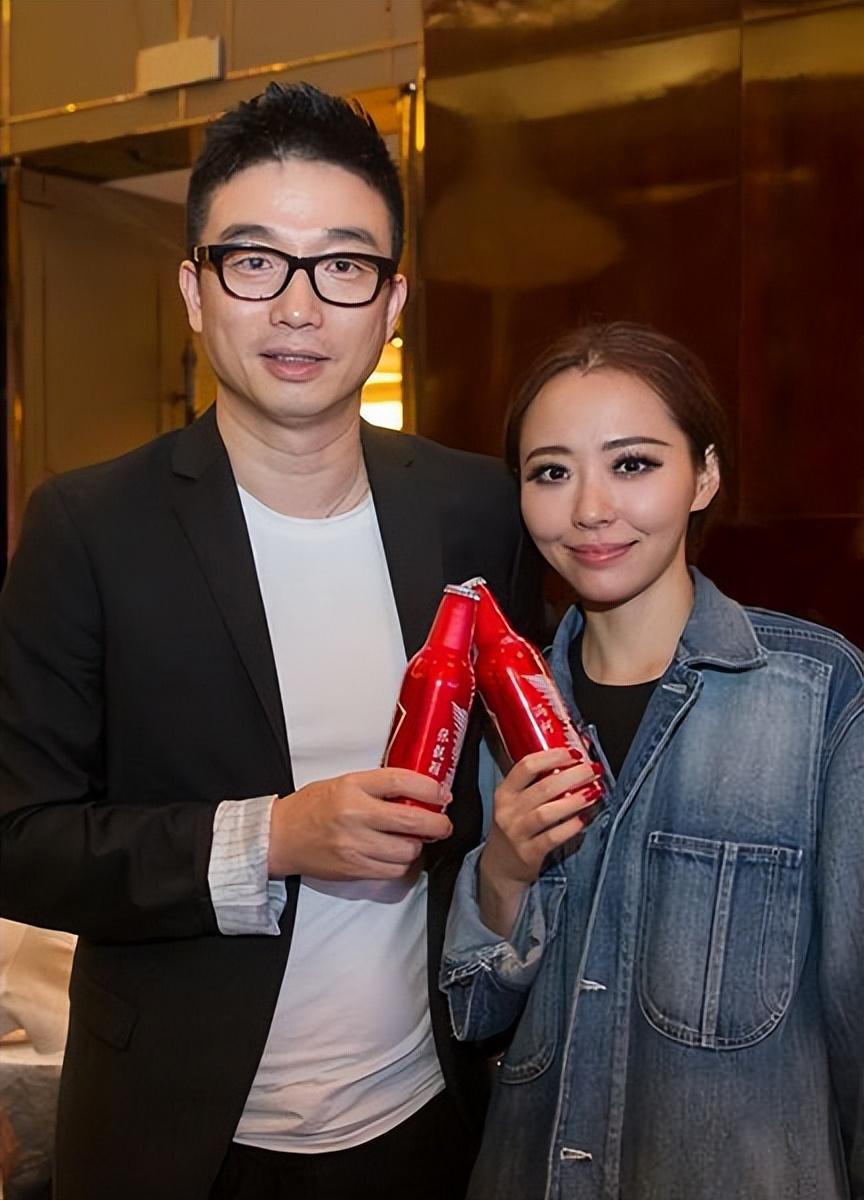 回顾张靓颖与冯珂相爱15年被骗走6亿离婚4年后让前夫高攀不起