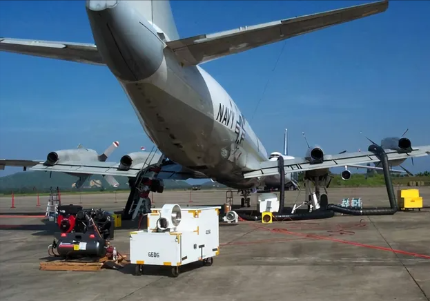 南海撞机之后中国从大卸八块的美国侦察机里破译了哪些技术