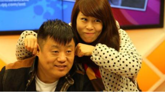 回顾宋晓峰老婆供我上学陪我住10年地下室余生绝不辜负她