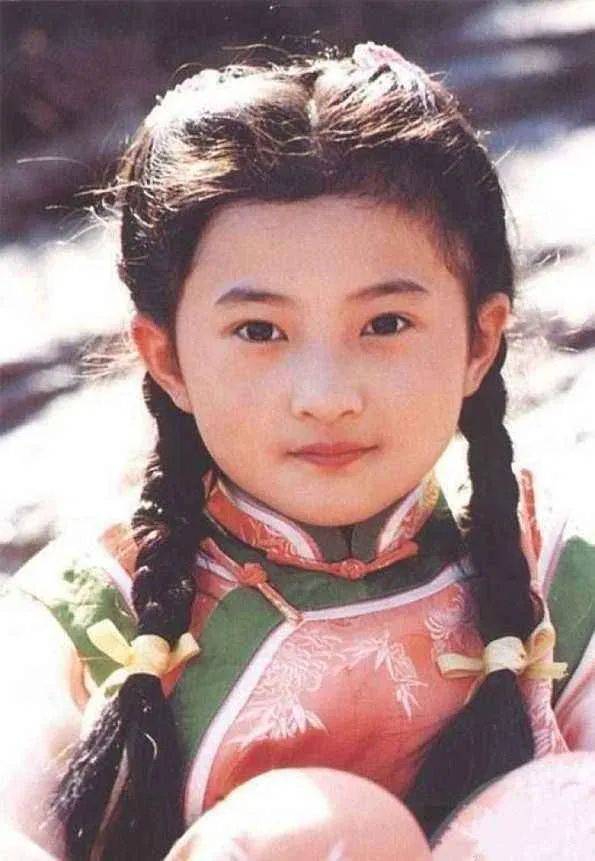 回顾小婉君金铭撒贝宁都想娶的女人33岁相亲42岁还单身