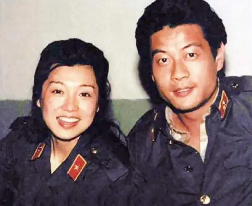 回顾王馥荔与丈夫因一个橘子结缘告诫儿子别告诉别人我是你妈