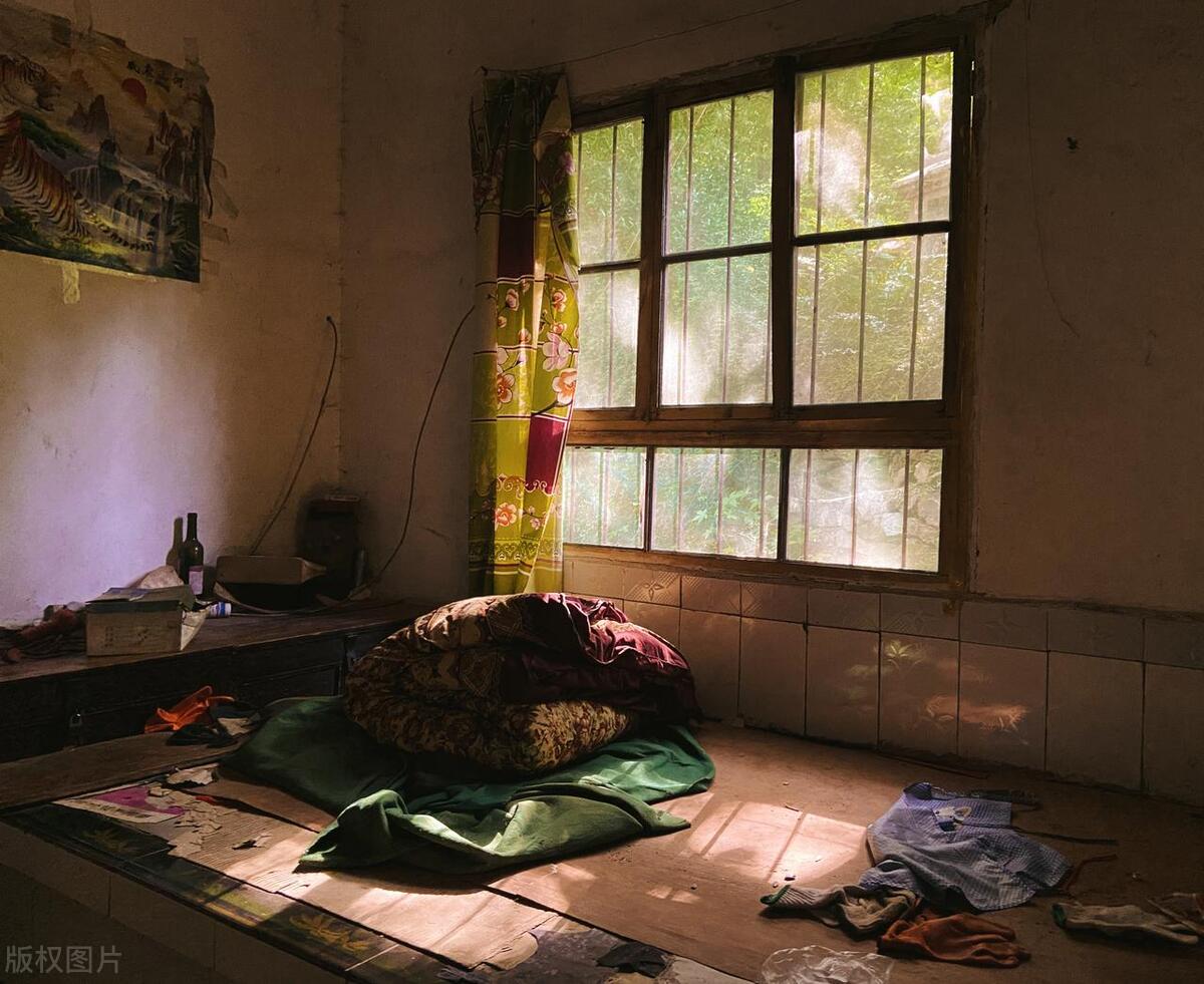 标题儿媳月薪8000年底孝顺婆婆点赞家庭美满