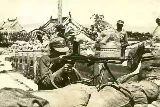 1937年他带着400军人用一场战争欺骗了全世界