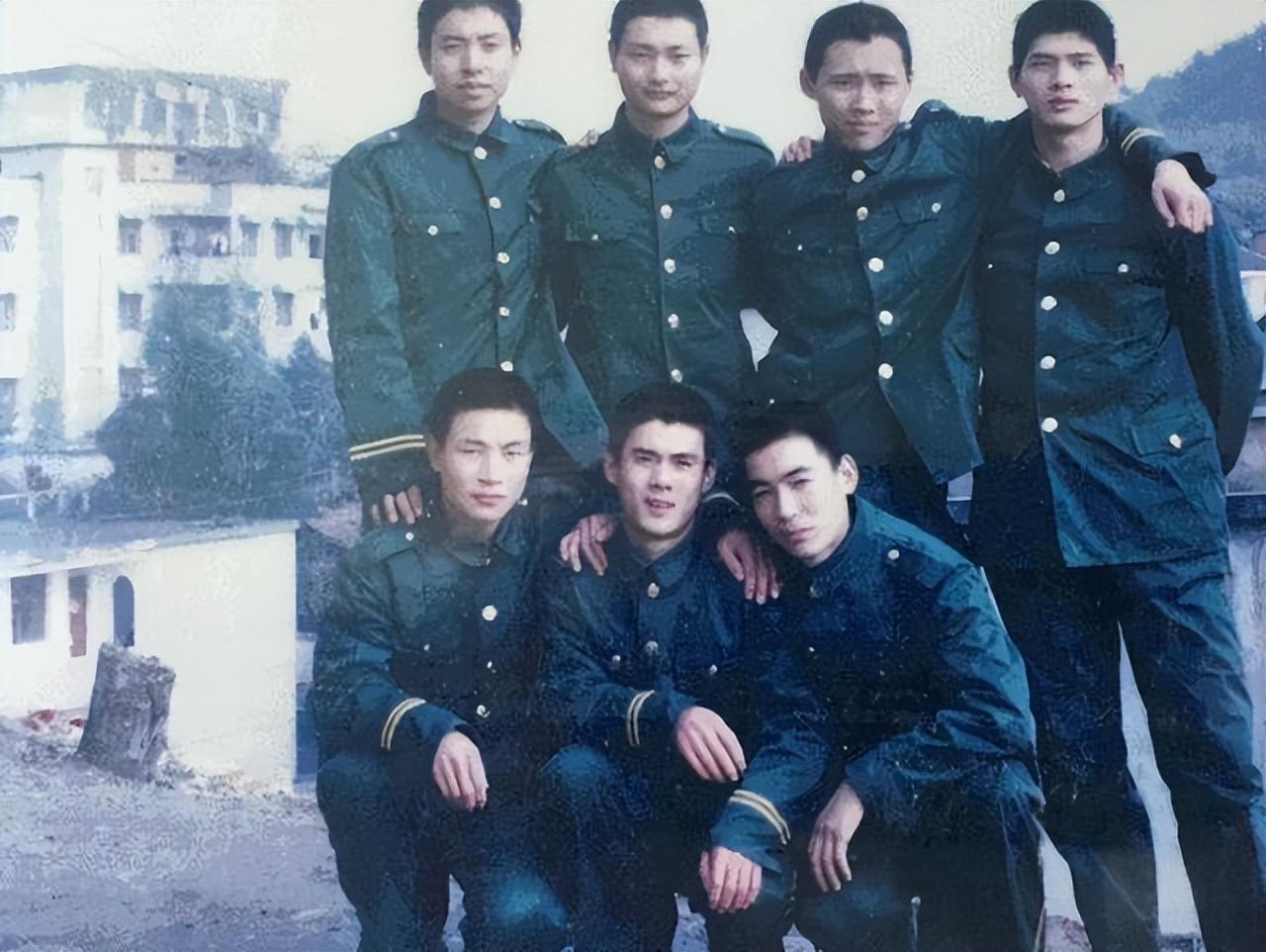 2004年35位武警挚爱湖北女孩长大如今她何去何从