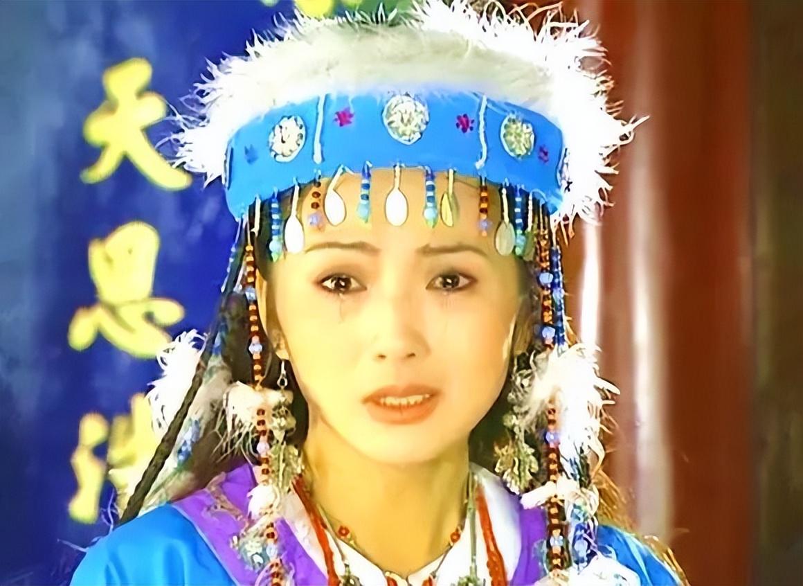 回顾刘丹28岁去世父亲殉职母亲患病箫剑为她扫墓22年