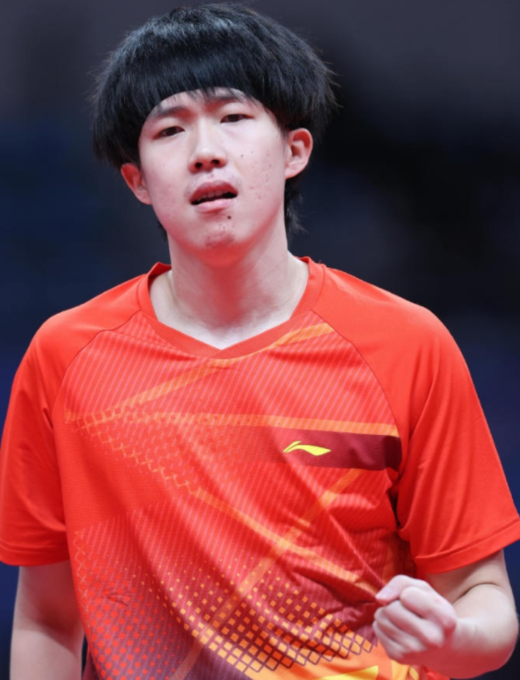 回顾乒坛小将王楚钦杭州亚运会勇夺4金成名路上坎坷多