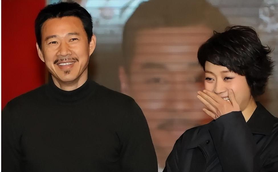 回顾霍凡张丰毅娶我后家庭事业两头旺28年未生子女也开心