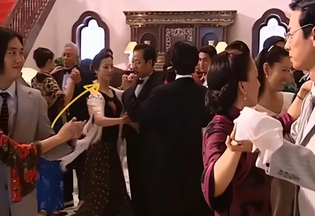 回顾明星父母客串子女作品却意外惊艳整部戏胡歌父亲也不例外