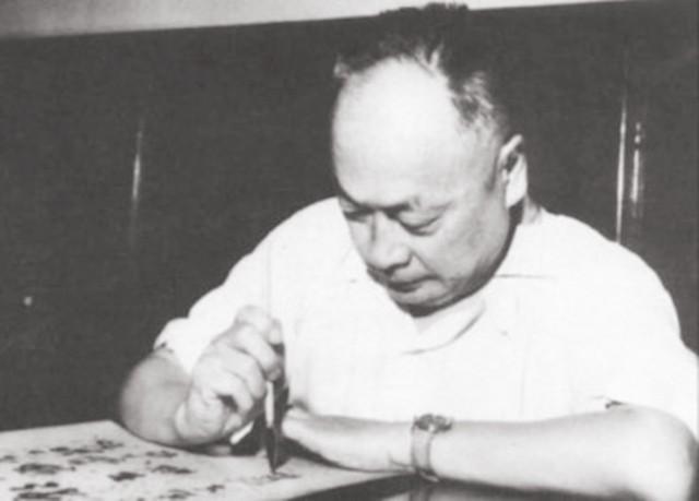 三元帅在北戴河陈毅聂荣臻生日这天含笑拍了这一张珍贵合影