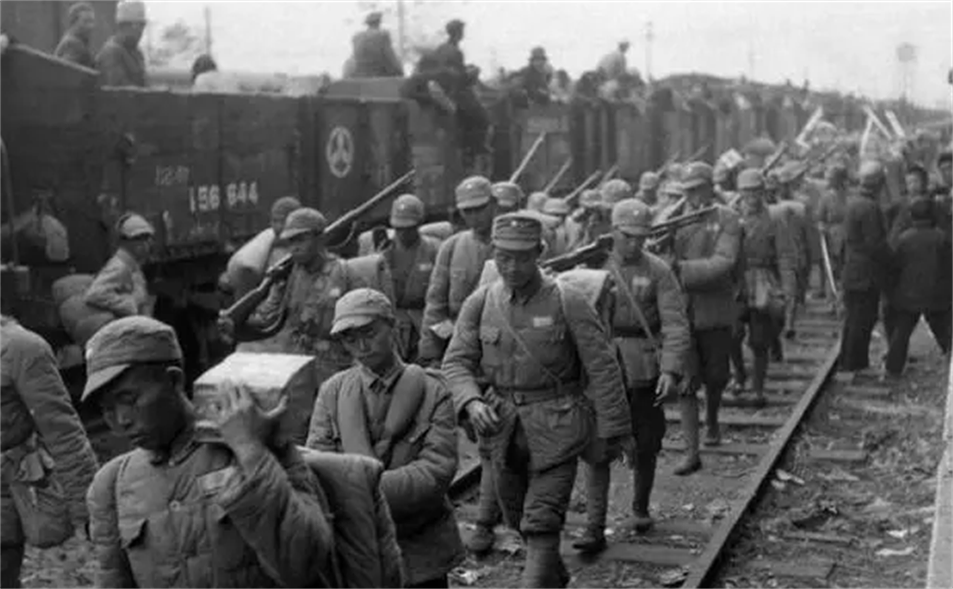 1931年九一八事变中张学良为何不敢抵抗万余人的关东军