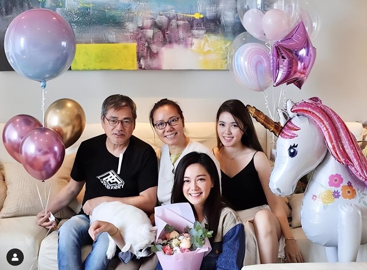 回顾汤镇宗能娶到糟糠妻是有幸成名后把家里的三个女人宠成宝