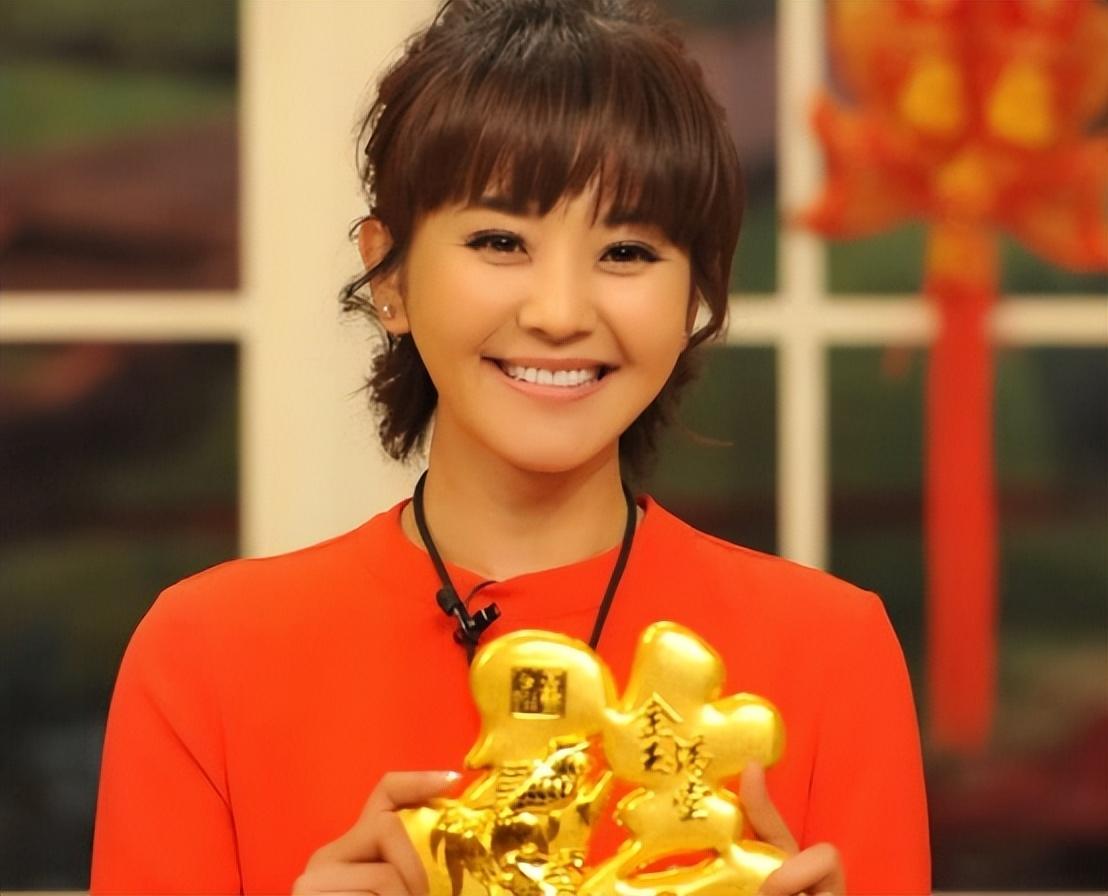 回顾主持人方琼结婚20年只生孩子不做饭副台长丈夫把她宠成宝