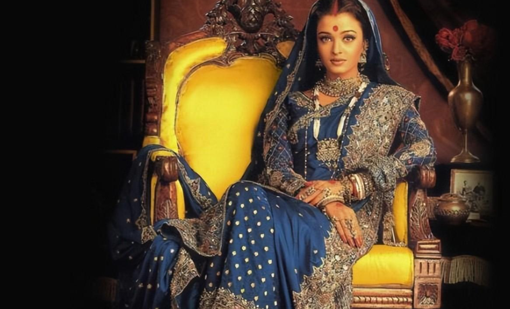 回顾印度第一美人被迫和香蕉树结婚甚至还遭到印度国人痛骂