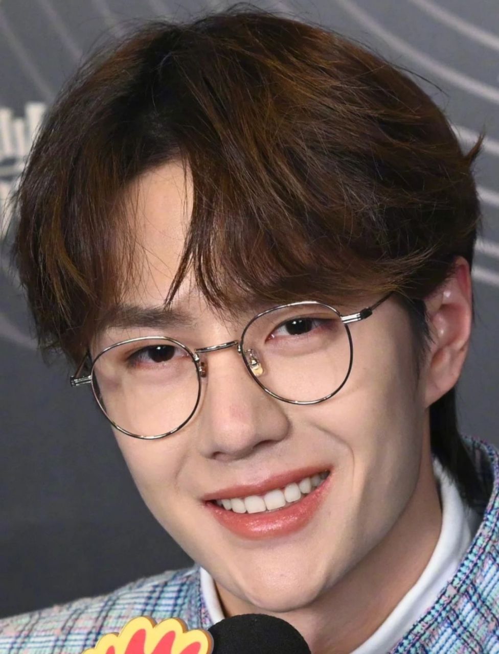 王一博高清生图惊艳亮相,神颜令人叹为观止  真是被王一博这组高清