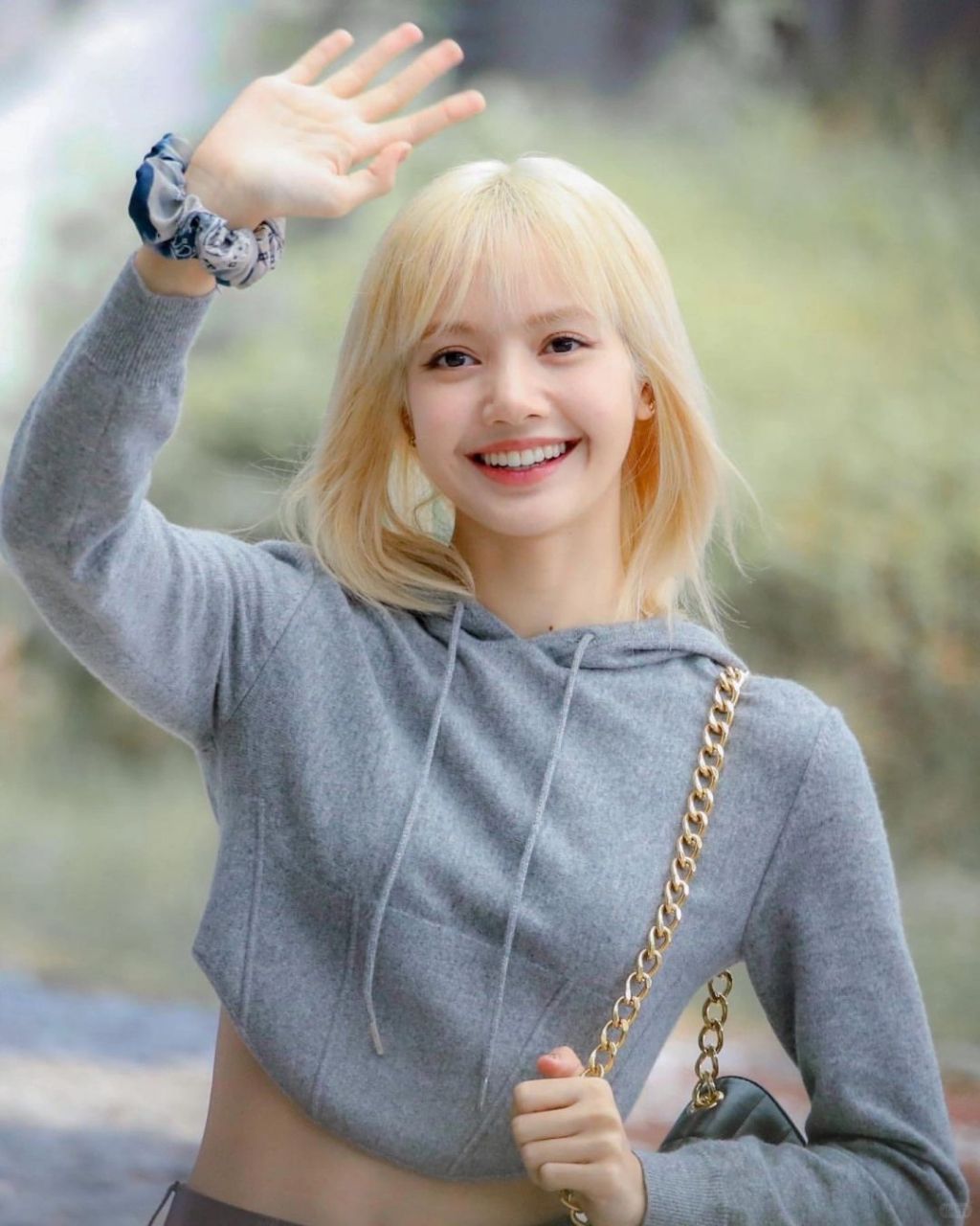 治愈系女神lisa:那笑容,是我心中永恒的光  在无数张关于lisa的照片中