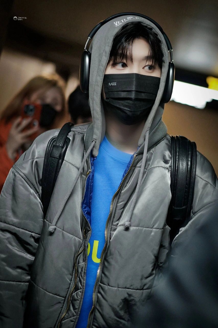 💥范丞丞机场私服,帅气少年感爆棚!