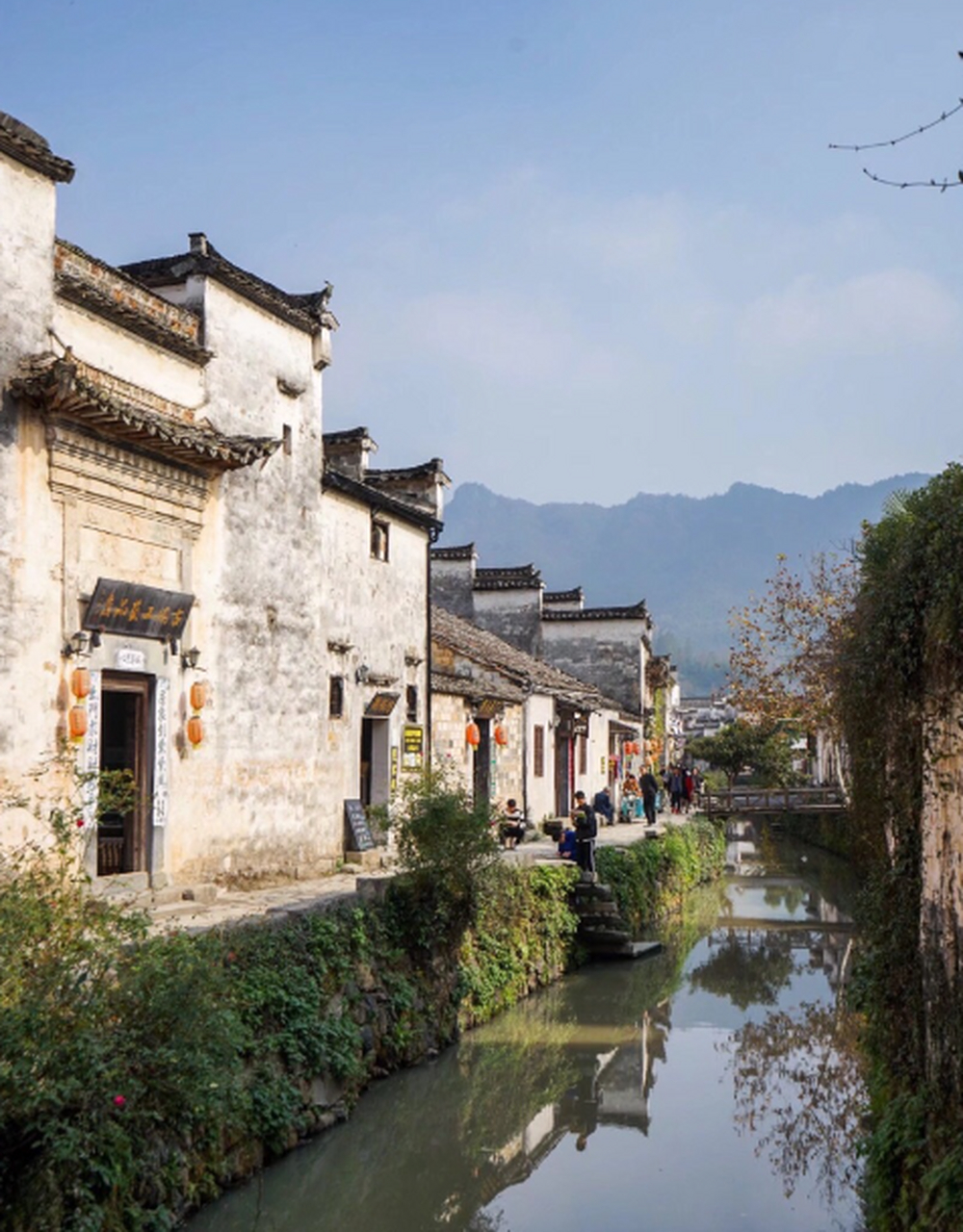 徽州风情,别样韵味 黟县屏山村位于徽州的怀宁山麓,这个被誉为"徽州后