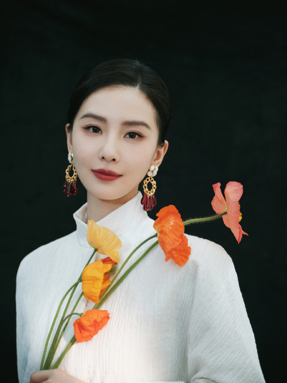 刘诗诗片酬大涨,影视报价高达1500万  刘诗诗凭借在《一念关山》中的