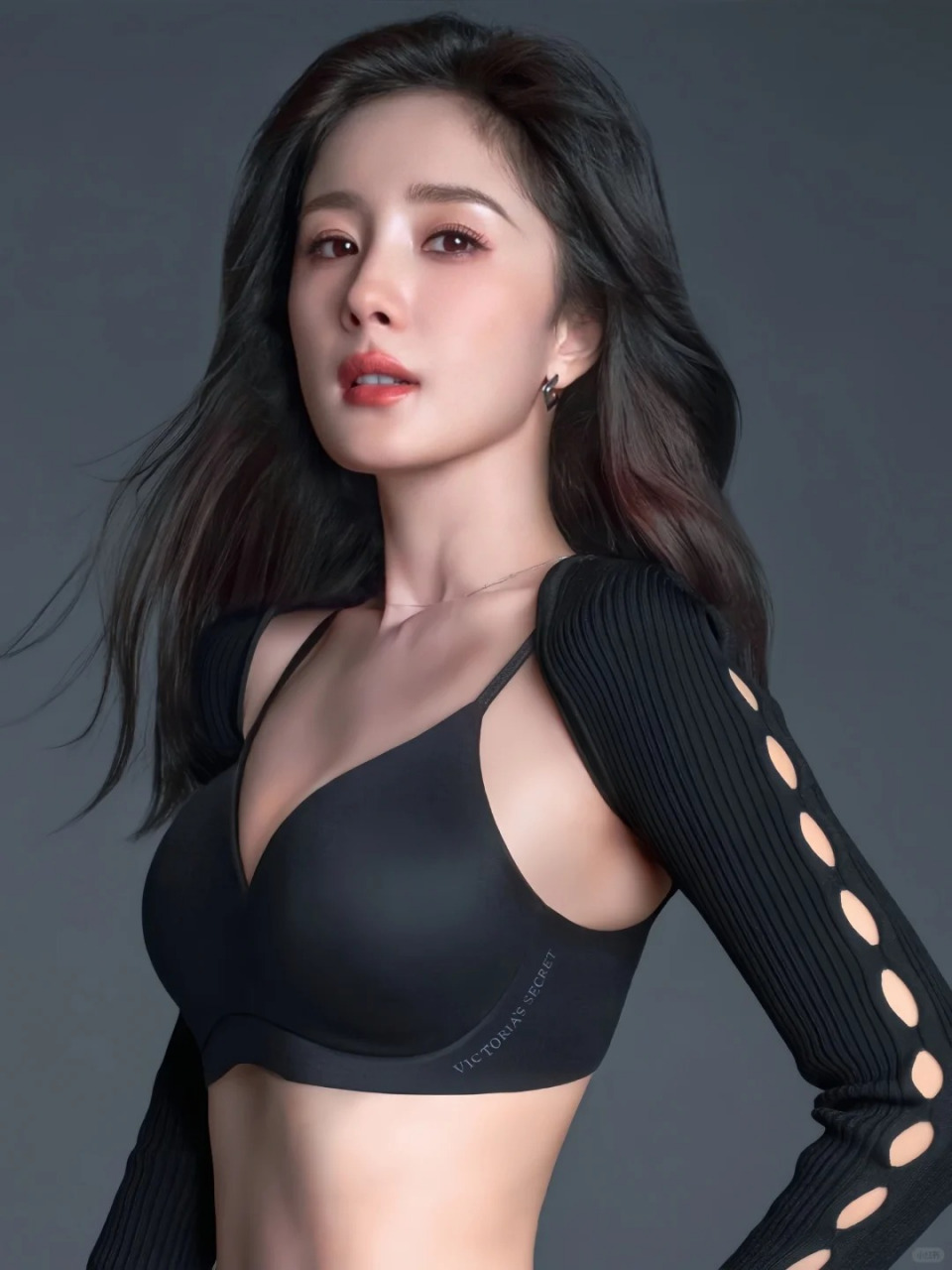 维密风采:性感与优雅的完美融合  分享一组杨幂维多利亚的秘密内衣