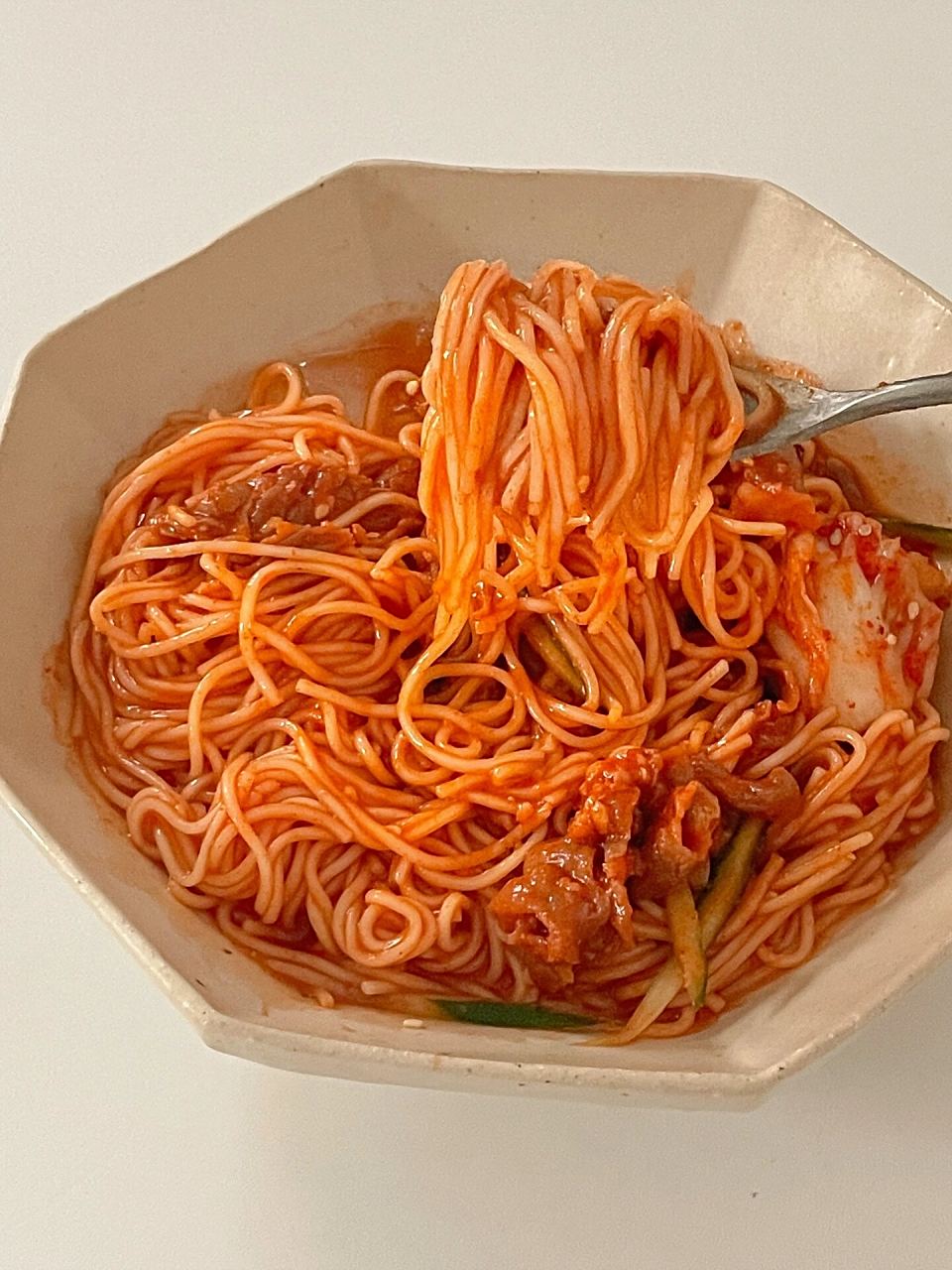 95 韩式泡菜拌冷面   韩式泡菜拌冷面,简直是惊艳到我了!