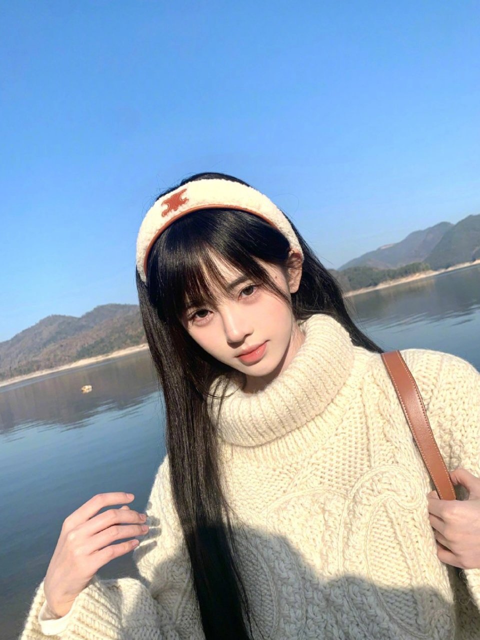 鞠姐内娱第一女爱豆一点都不夸张  我发现鞠姐真的是神女啊,论脸内娱