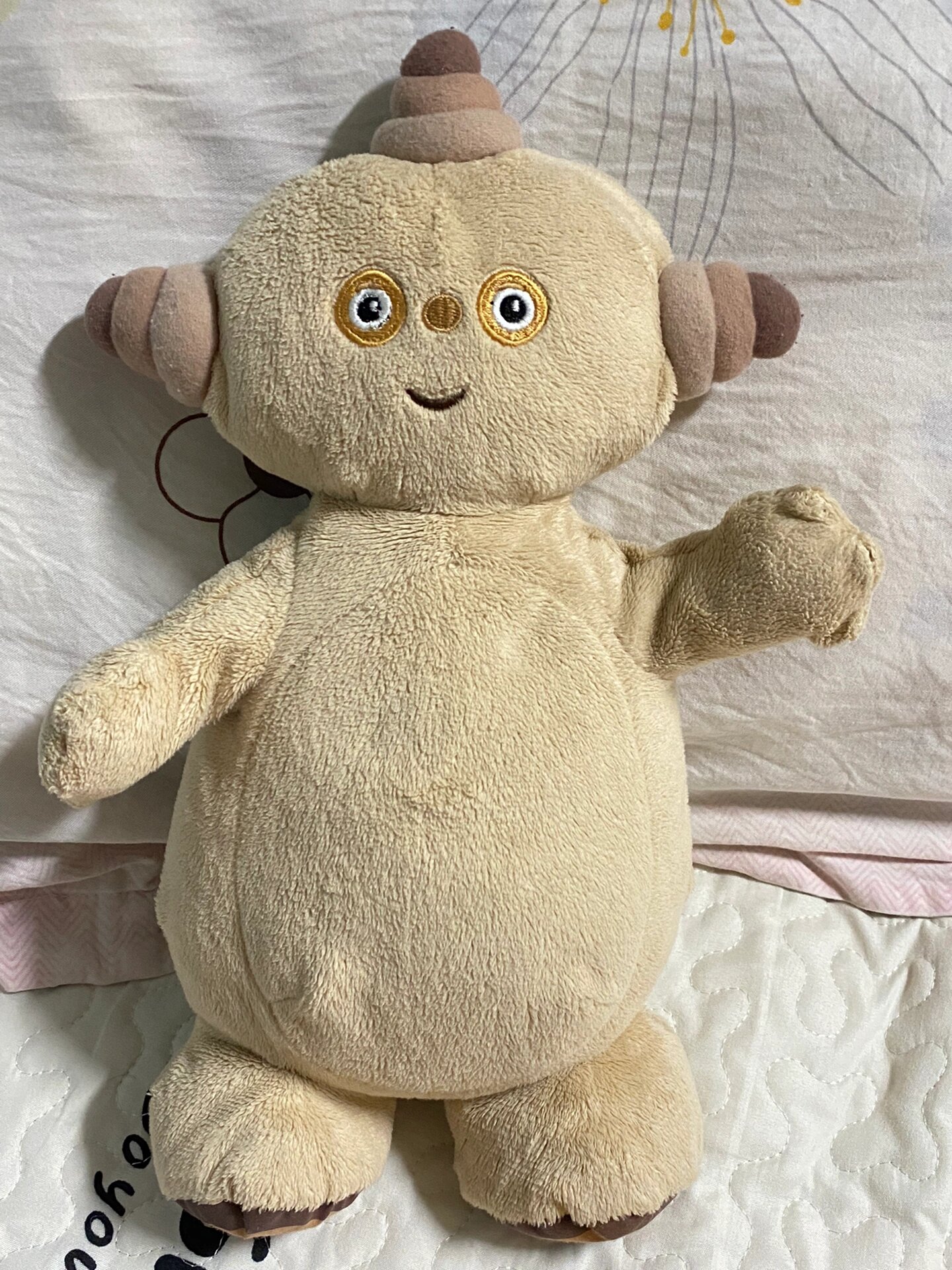 玛卡巴卡图片  玛卡巴卡,这个可爱的名字,仿佛带着一种魔力,让人忍不