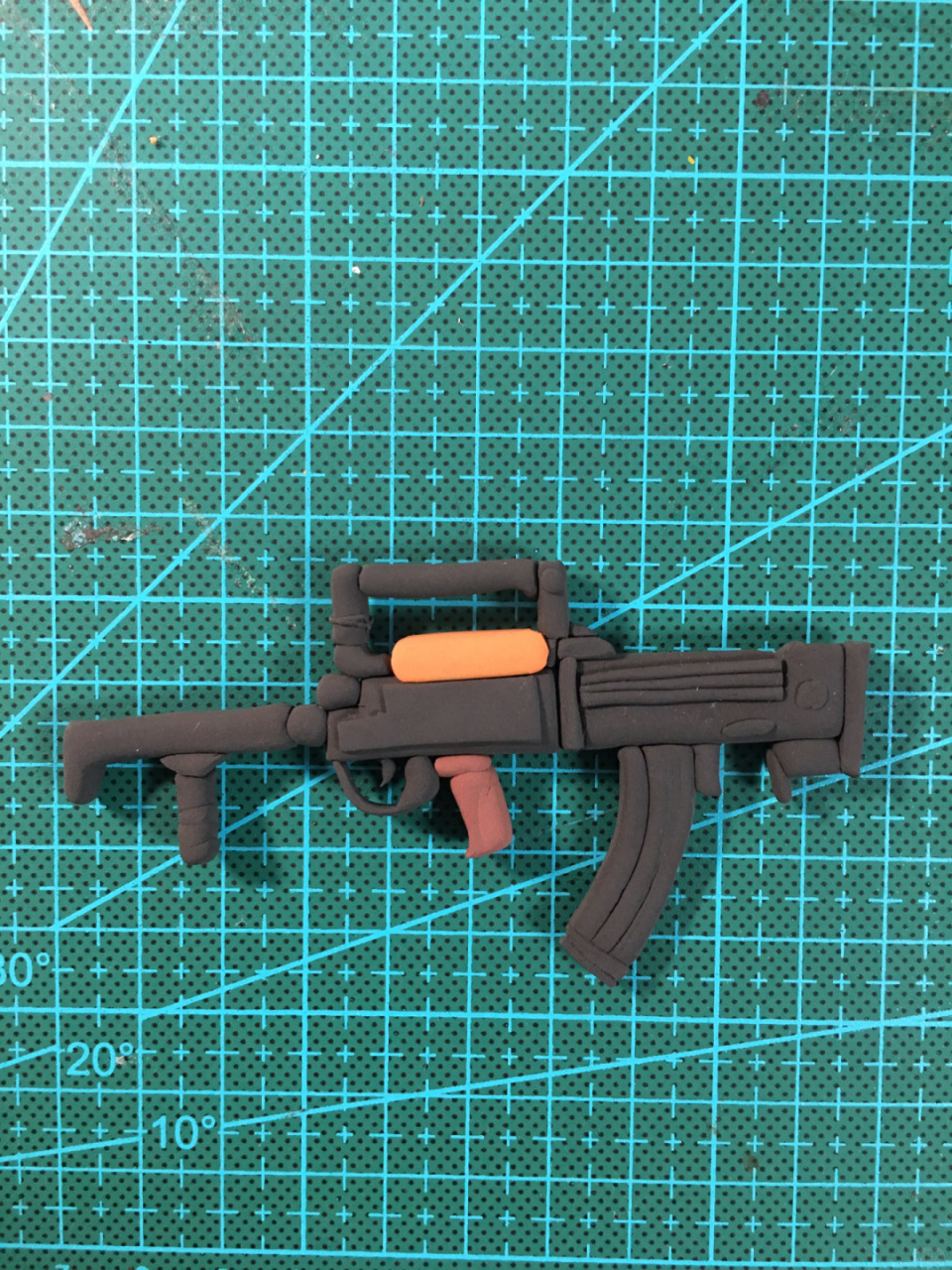 😍看着它小巧玲珑的样子,我都忍不