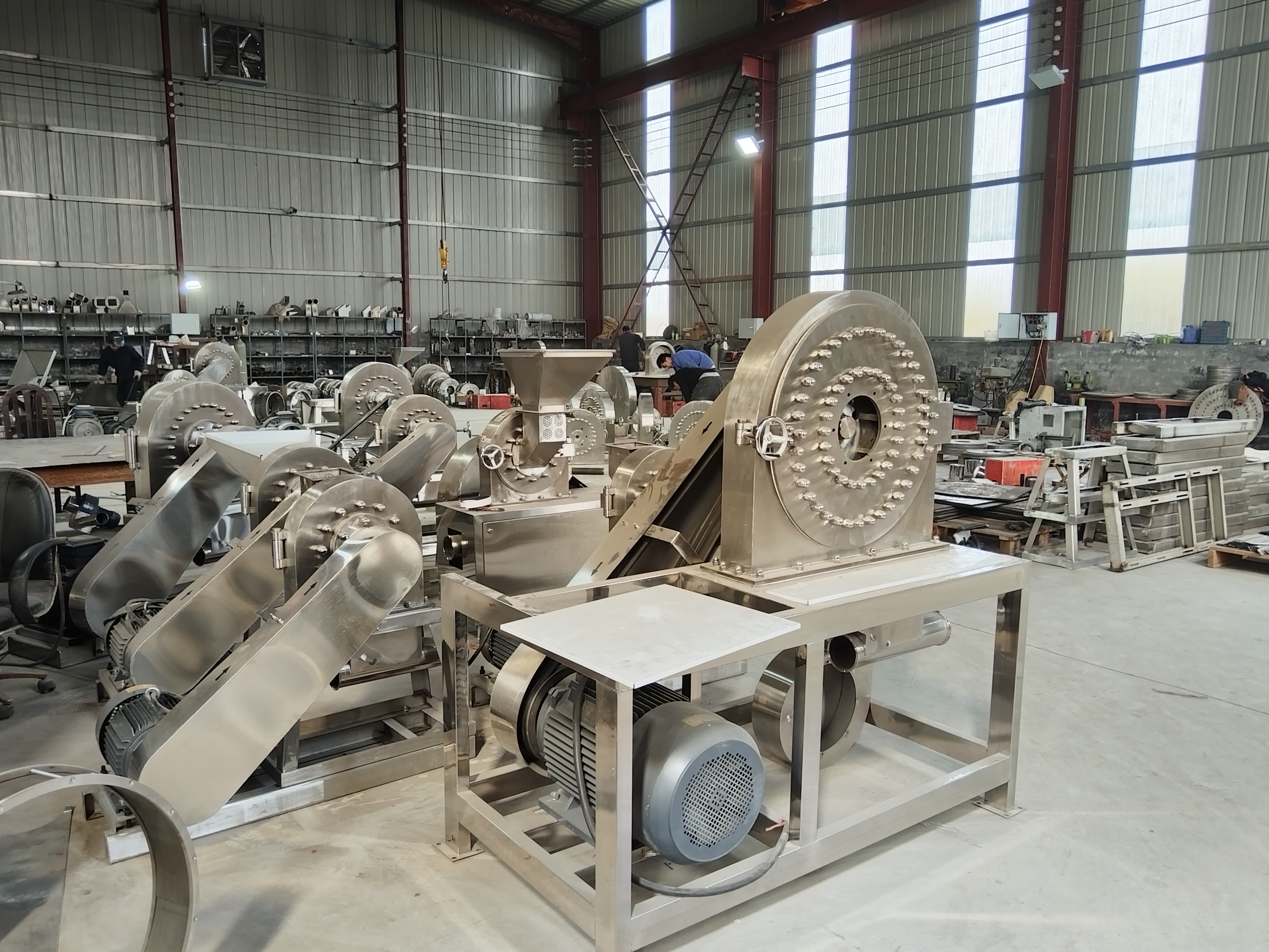 中药材磨粉机 多功能齿盘粉碎机 辣椒制粉机