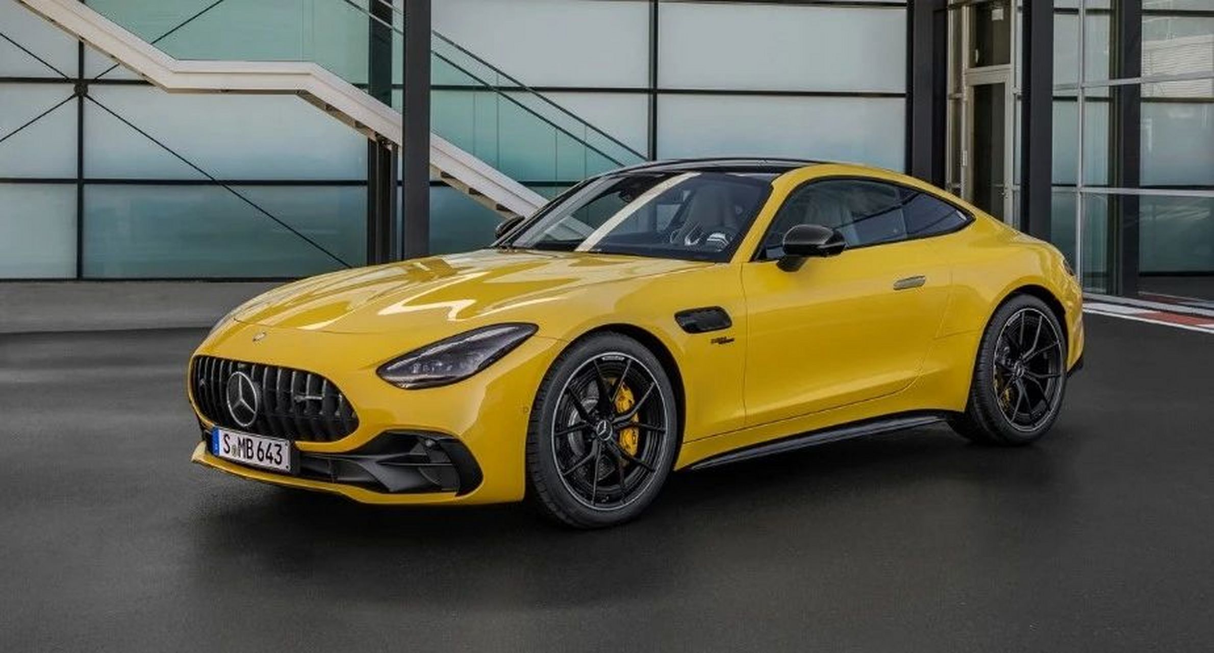奔驰amg gt43发布,搭载与c43同款的2.