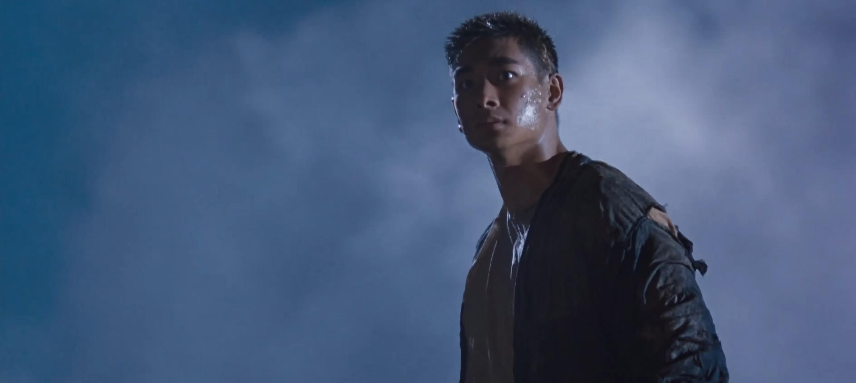 电影简介: 《断刀客》是一部充满武侠风情的动作电影,由赵文卓主演