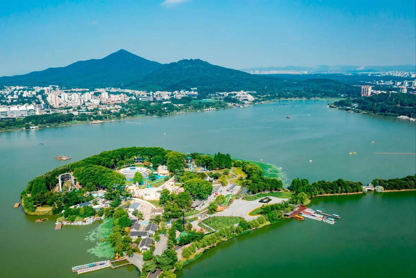 上春山见南京# 南京玄武湖是中国.@历史店的动态