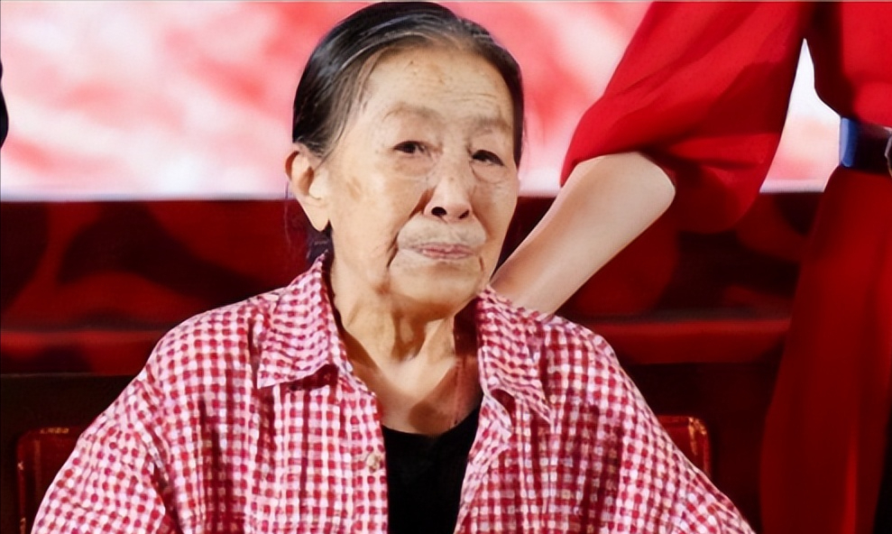 丑娘张少华人丑心更丑年轻时犯下恶事晚年孤独终老