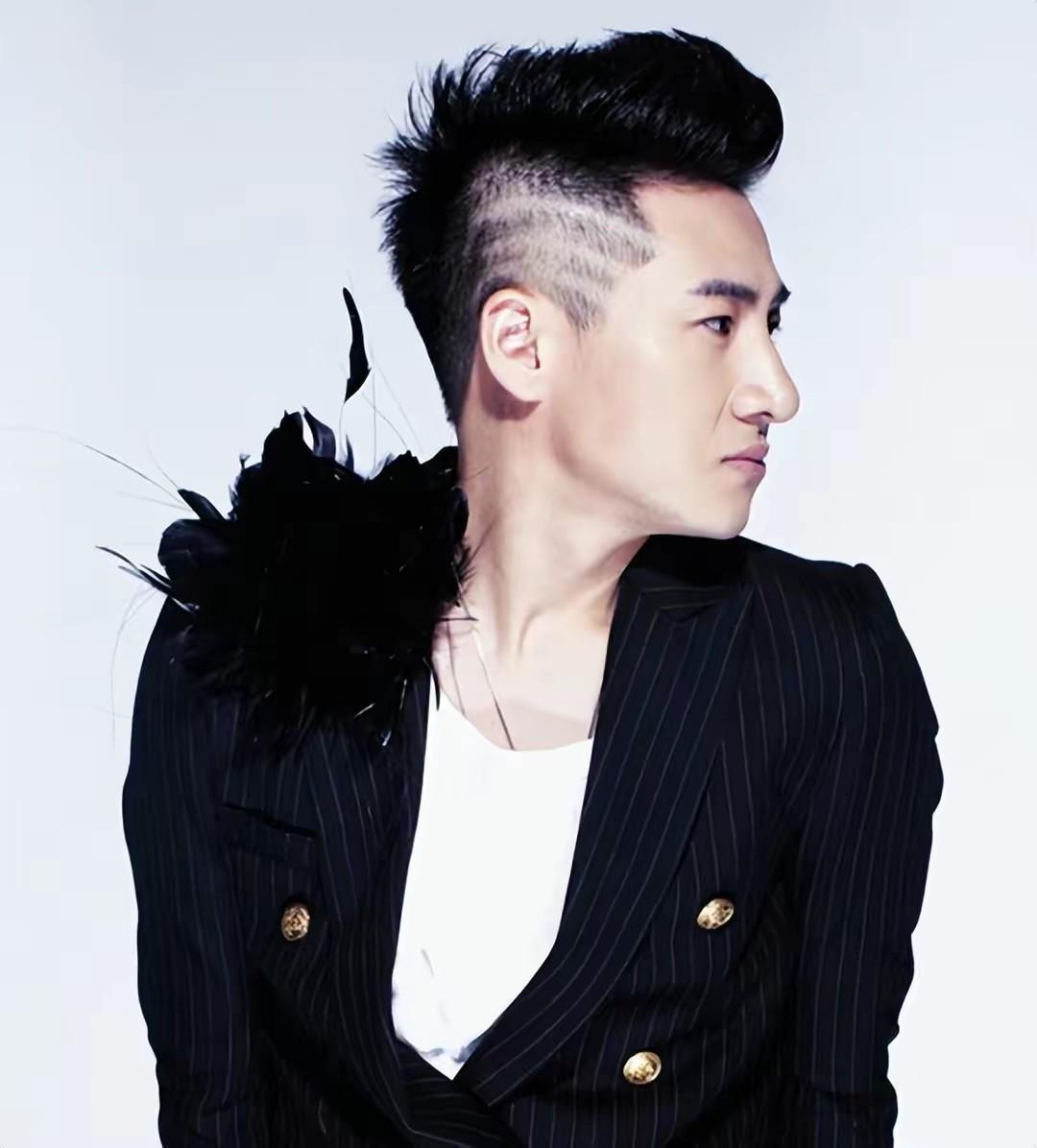 老人与海——海鸣威