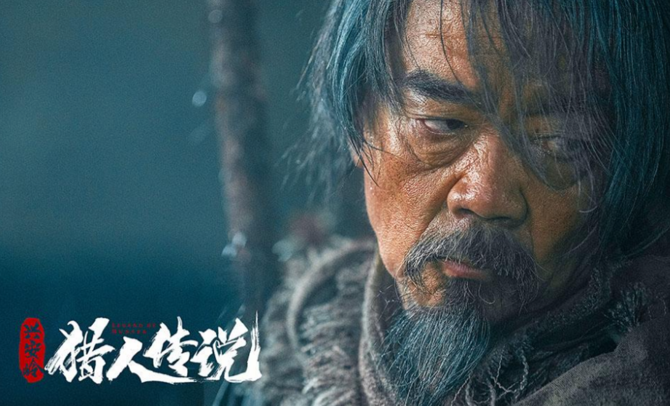 生活中,尚铁龙有一捋长长的标志性胡子,但这既非他个人所好也不是妻子