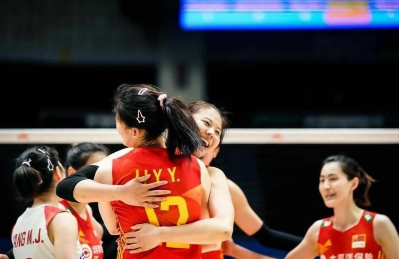 正如当初刁琳宇加入江苏女排时一样,这时国家队的二传位置也有了丁霞