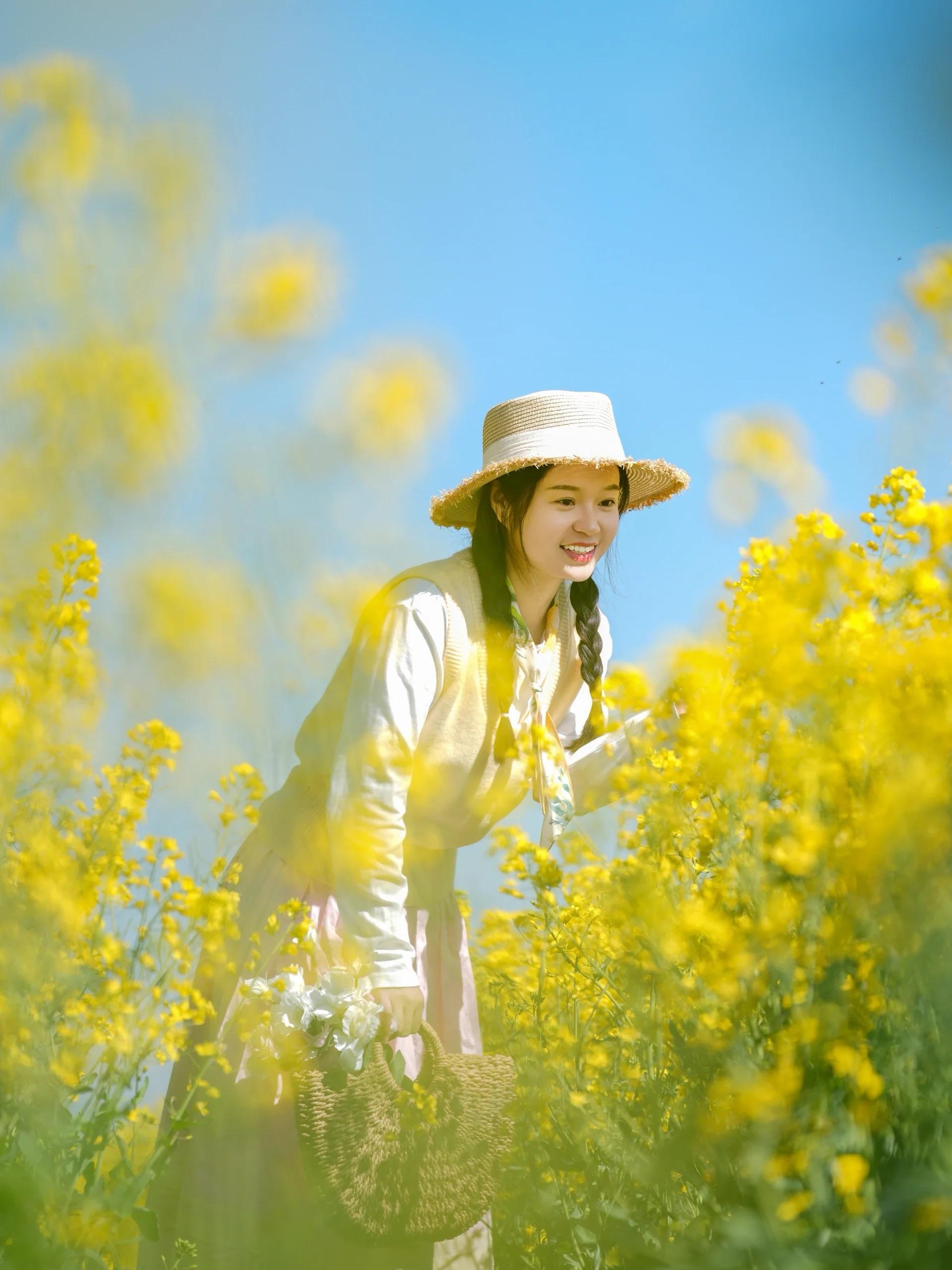 油菜花文艺人像照片图片