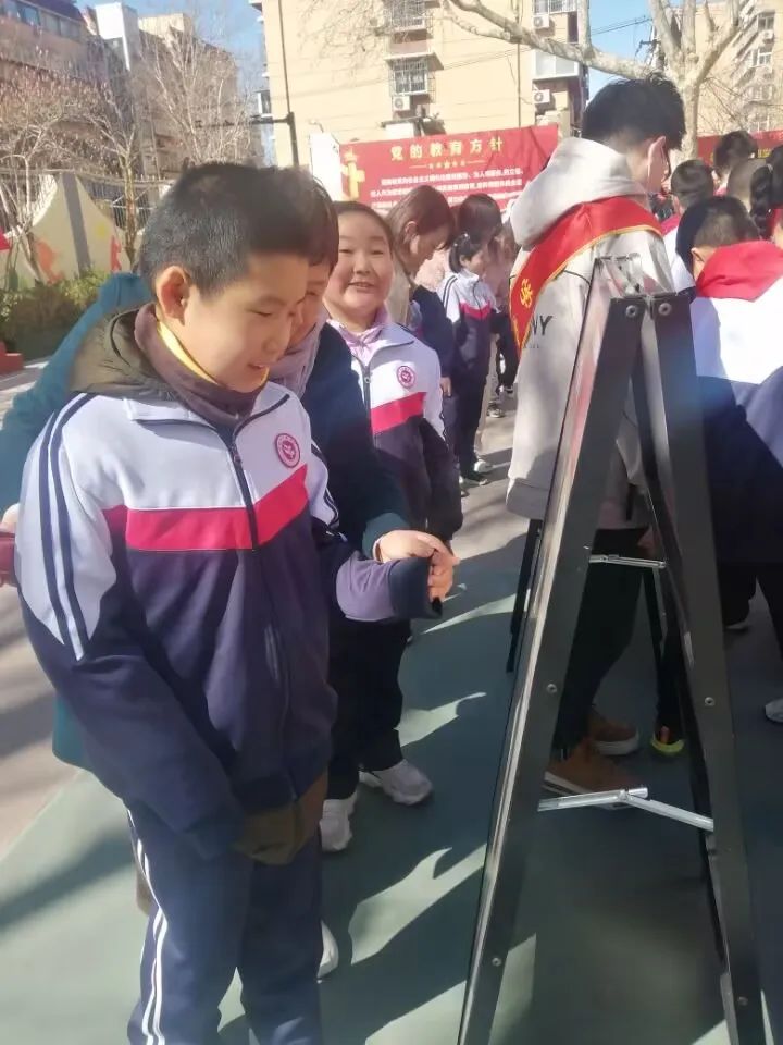 济南市育园学校开展济南解放革命文物主题展活动