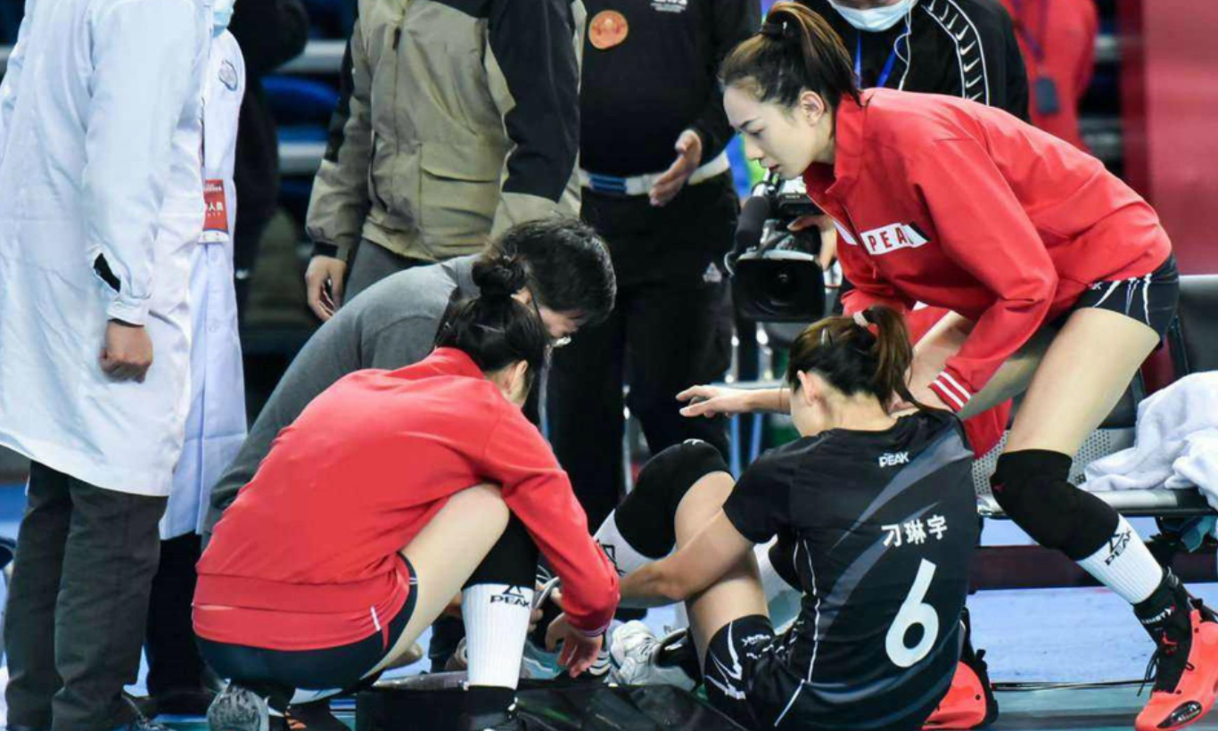 回顾名将刁琳宇板凳上走出来的主力二传运动生涯坎坷心酸