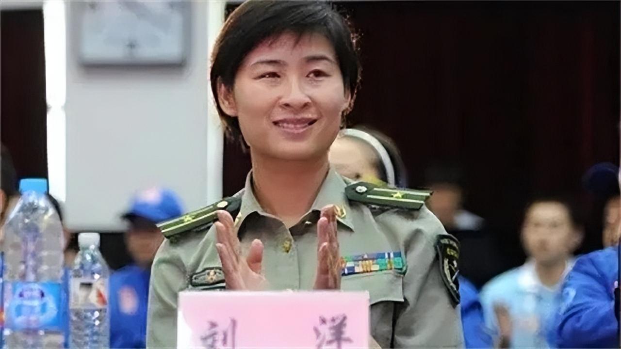 回顾航天女英雄刘洋丈夫才貌双全曾对妻子撒谎妻子不怪他