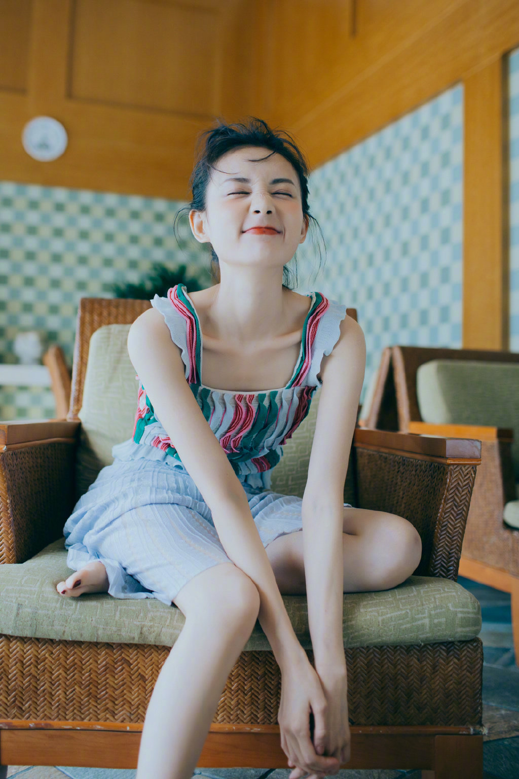 李一桐美腿写真组图精选 #李一桐