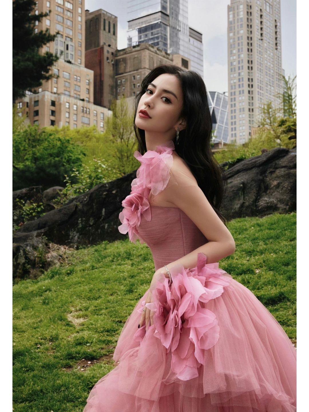 angelababy 身穿 marchesagivenchyalessandra rich 三套高定礼服