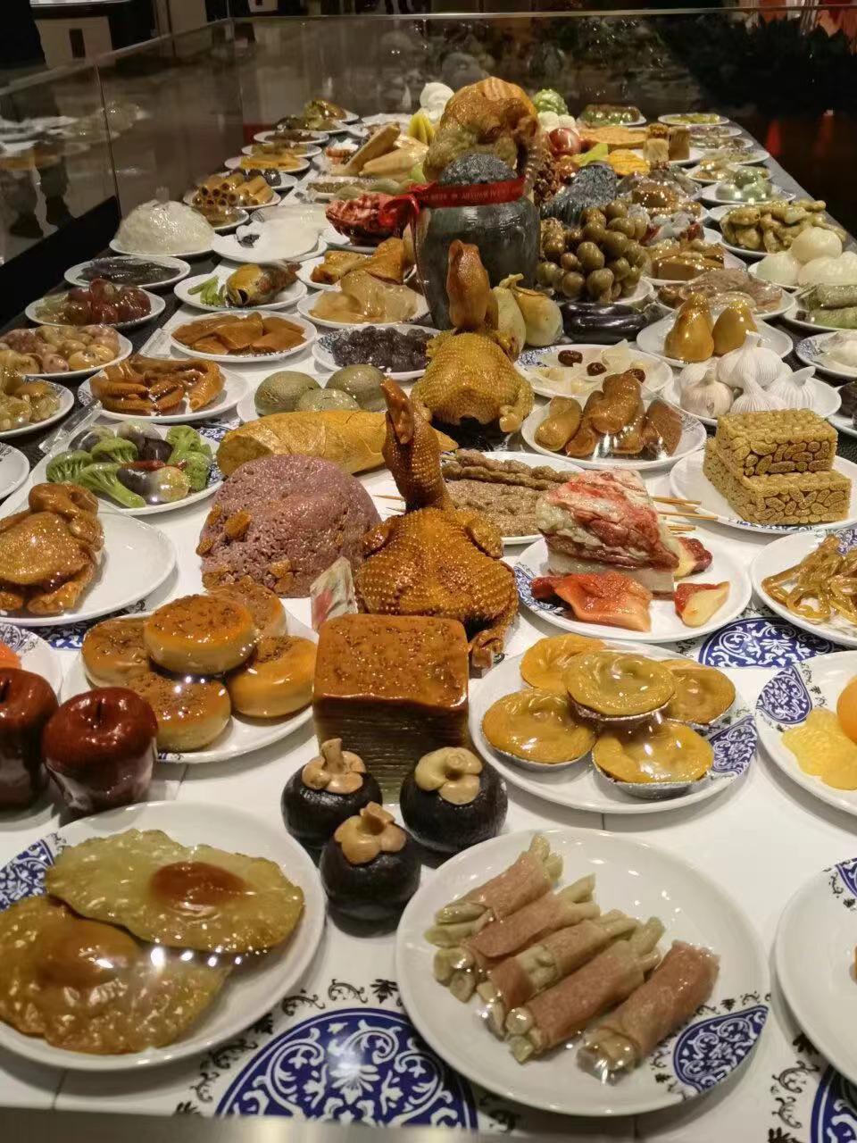 满汉全席图片  家人们,今天给你们种草的不是普通的美食,而是传说中的
