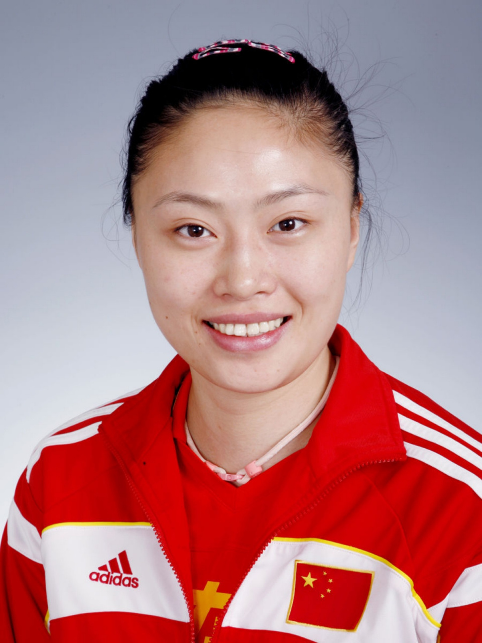 中国女排名将马蕴雯远嫁了比她大16岁的美国体能教练雷特,他们相识于