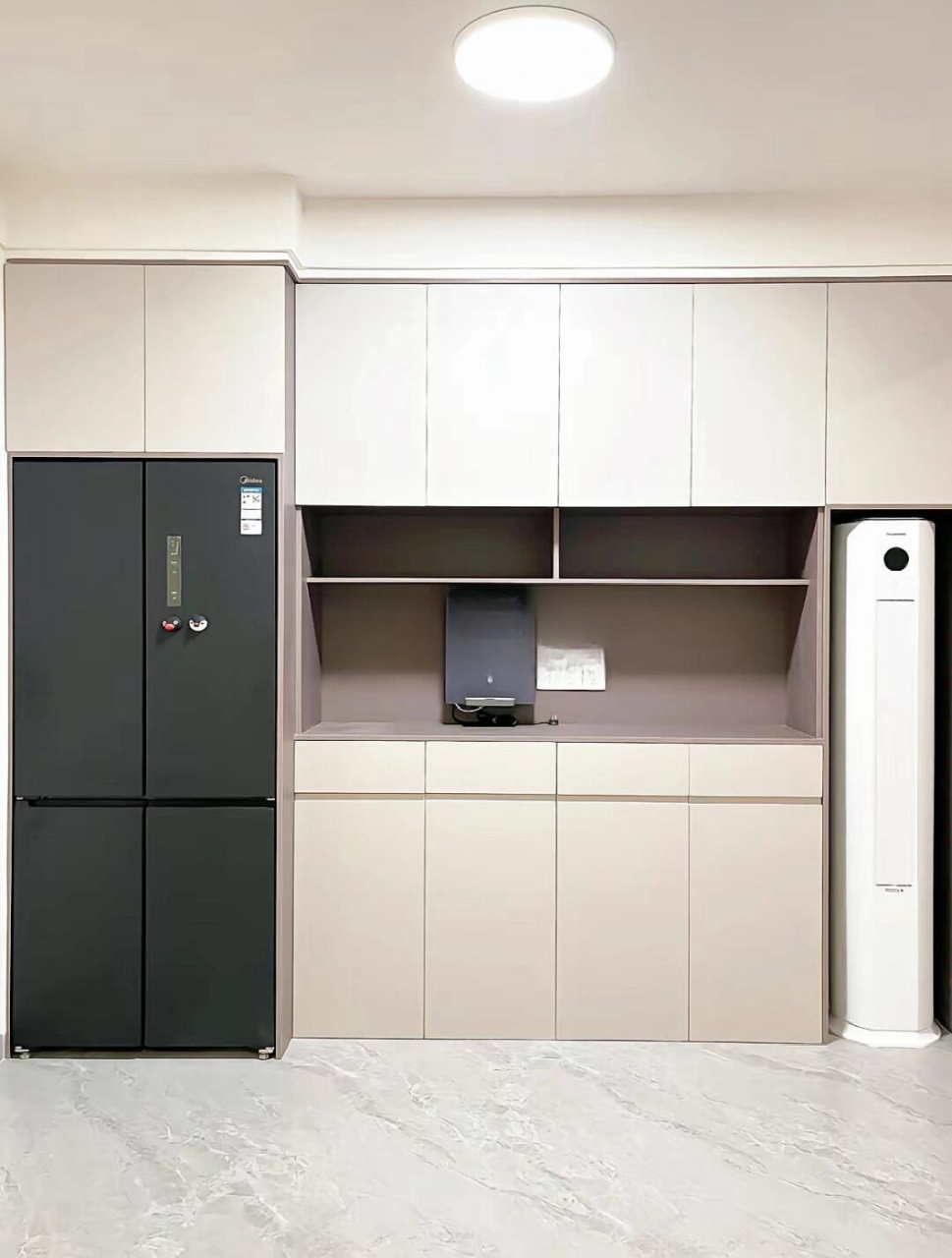 打造梦想厨房与餐厅:嵌入式冰箱与酒柜的巧妙设计94  家,是我们