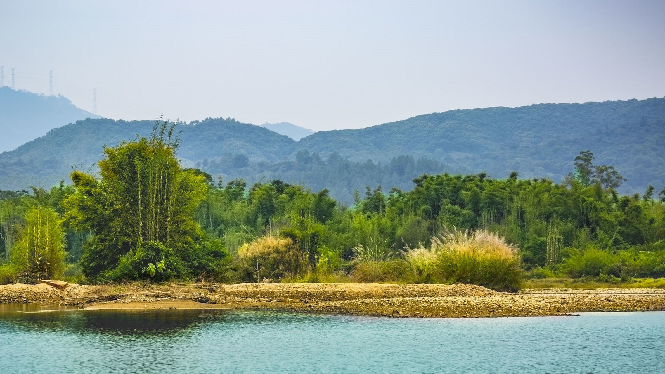 汇聚自然与休闲之美,拥有南昆山国家森林公园,香溪堡旅游区,龙门地派